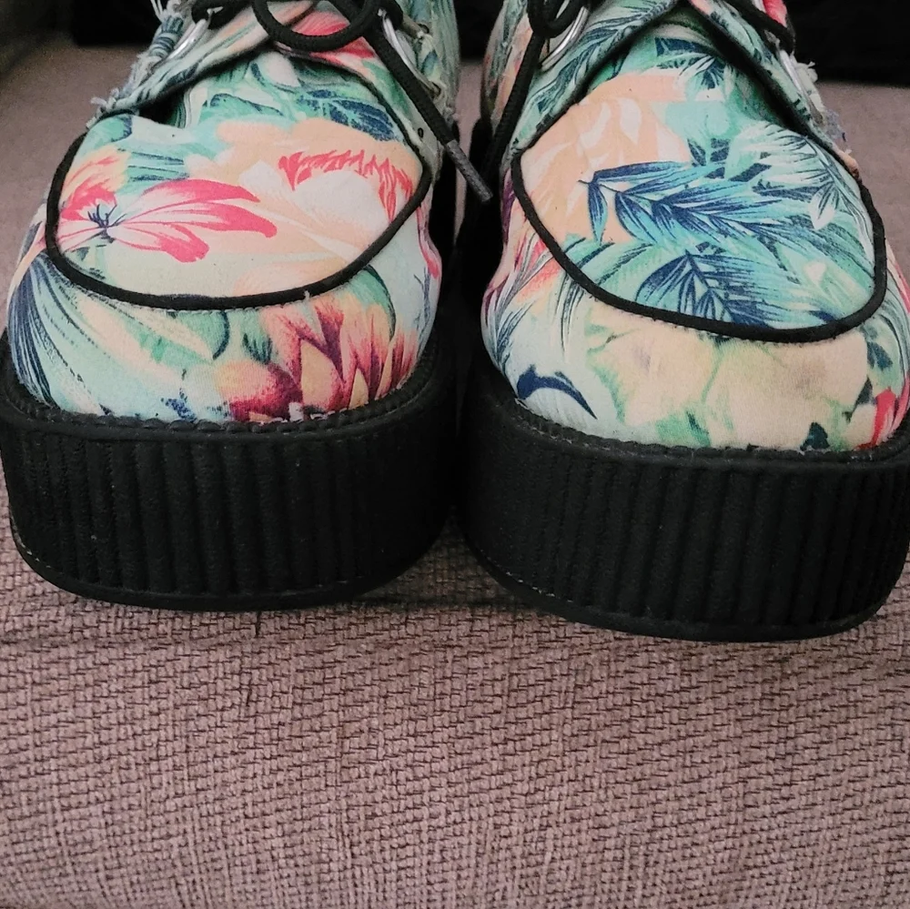 TUK MONDO TROPICAL PRINT MINT GREEN UNISEX CREEPERS